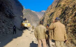 Read more about the article Massive Landslide Hits National Highway In Uttarakhand, Traffic Affected