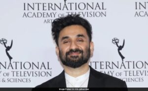 Read more about the article Vir Das’ Generous Gesture For Fan Who Waited 2 Years To Watch His Show