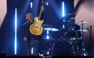 Read more about the article Bryan Adams Lights Up Kolkata With ‘Rock n Rosogolla’ Performance, Fans React Online