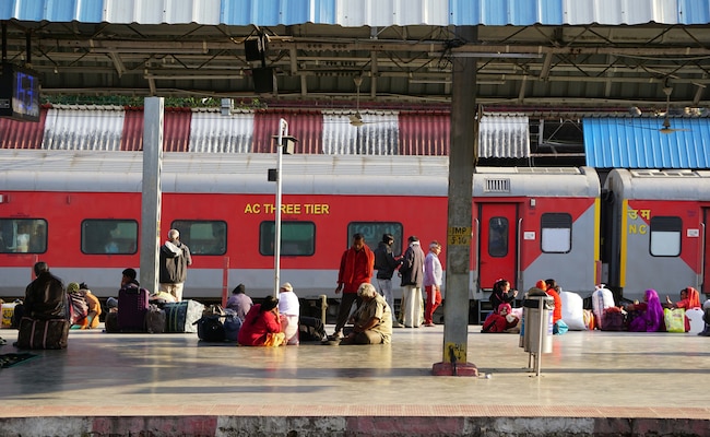 Smoke In Coach Of Uttar Pradesh Train Causes Panic Among Passengers, Glitch Promptly Resolved