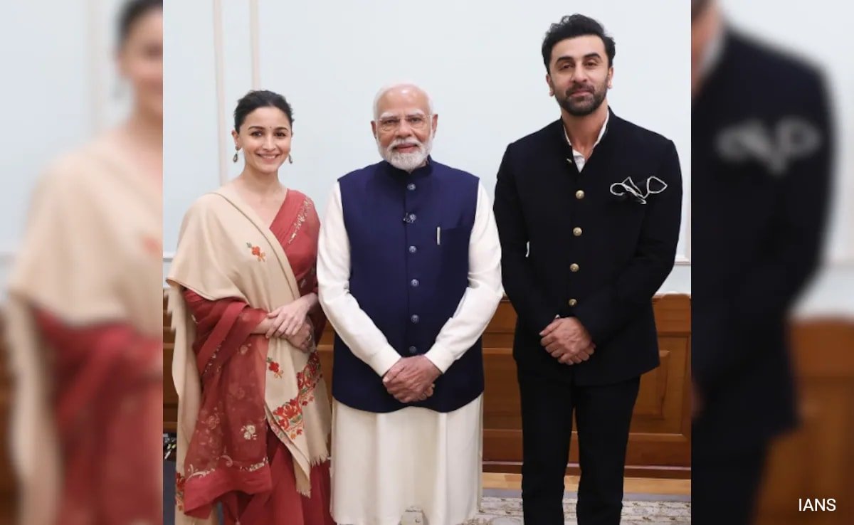 'Do You Get Time To Listen To Music?' Alia Bhatt Asks PM Modi, His Response