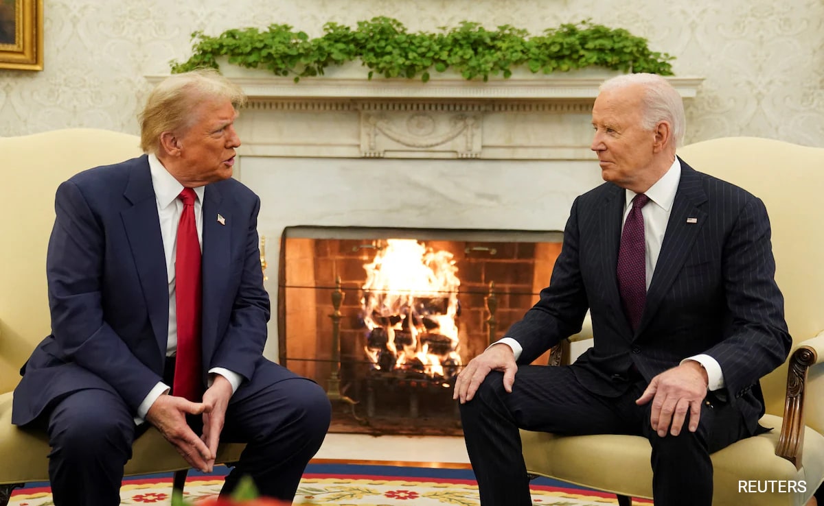 Read more about the article Biden, Trump Send Different Christmas Messages