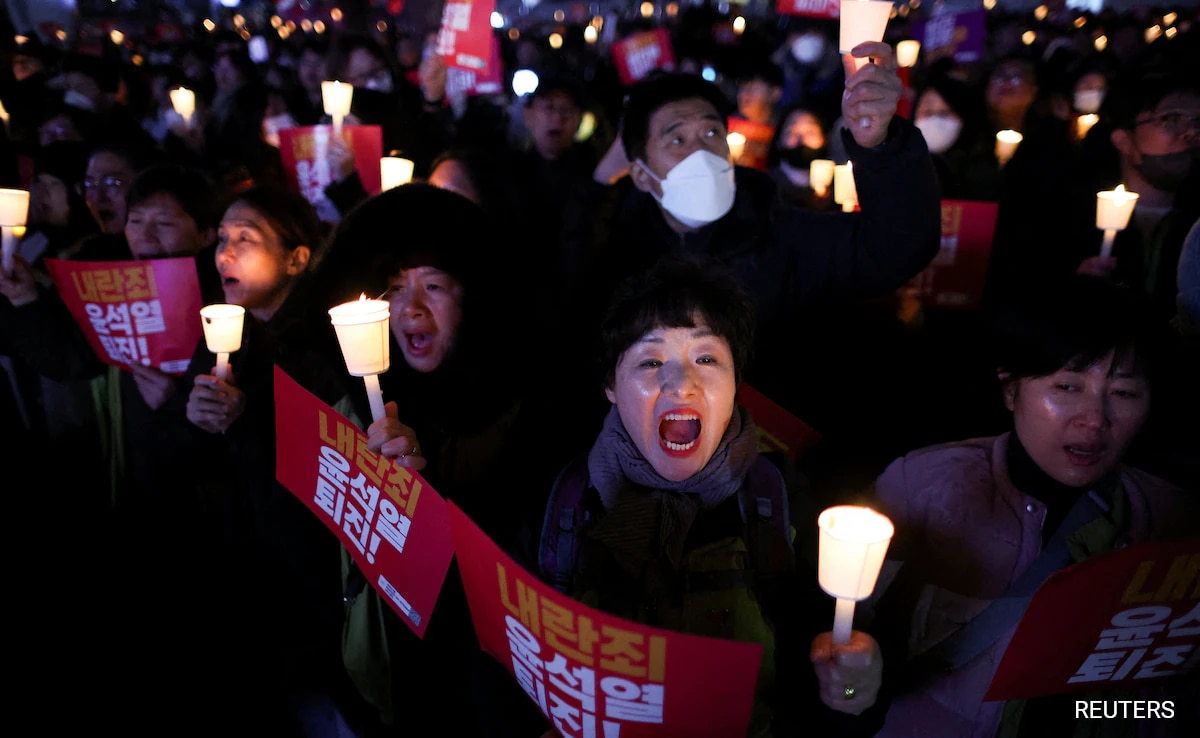 Read more about the article South Korea President Apologises But Doesn’t Resign Over Martial Law Fiasco