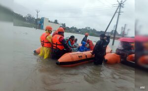 Read more about the article Red Alert Issued For Heavy Rainfall In Kerala