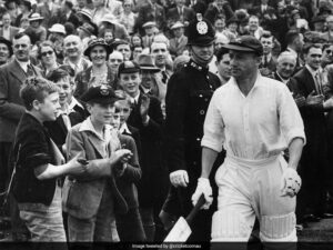 Read more about the article Rs 2.63 Crore For 77-Year-Old Cap: Don Bradman’s ‘Baggy Green’ Gets Auctioned In Less Than 10 Minutes