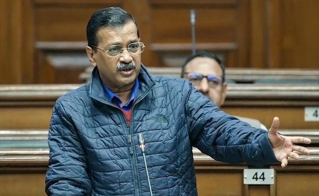 Read more about the article With Eye On Delhi Polls, Arvind Kejriwal Mobilises AAP Volunteers To Promote ‘Six Freebies’