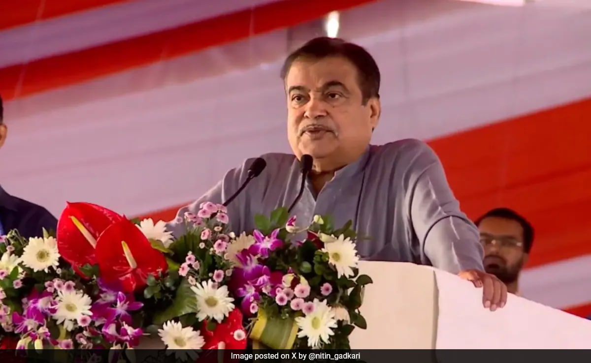 Read more about the article Nitin Gadkari On Auto Sector