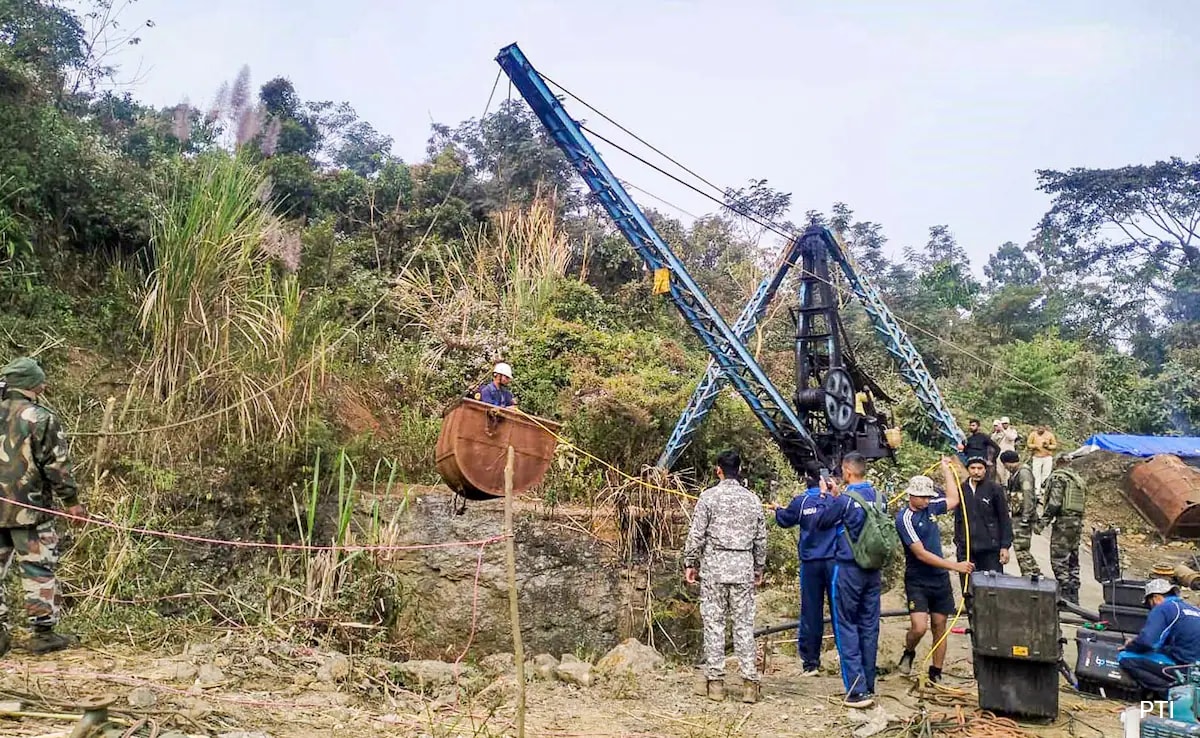 Body Of 2nd Worker Retrieved From Assam Mine, Ops On To Rescue 7 Trapped