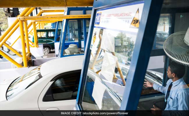 Read more about the article Government Mulls Monthly, Yearly Toll Passes For Passenger Vehicles