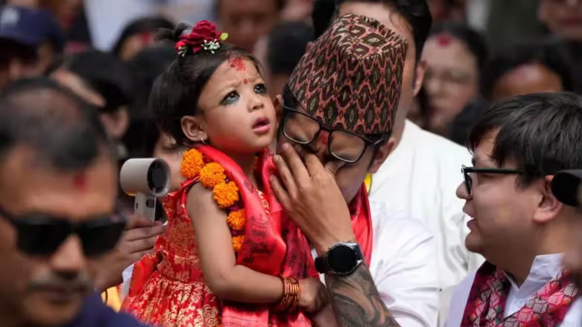 Nepal enthrones two-year-old as living goddess honoured by Hindus and Buddhists – Firstpost