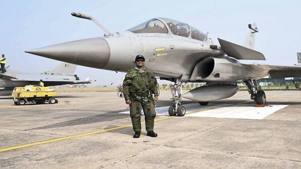 How President Murmu’s Rafale sortie and photo with IAF’s Shivangi Singh exposes Pakistan’s lie – Firstpost