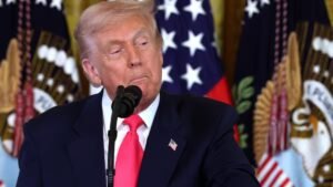 Read more about the article US President claims Chicago crowd called to ‘bring in Trump’ after riot with 8 shot, 1 killed – Firstpost