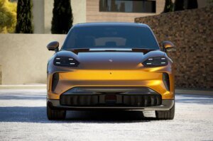 Read more about the article Porsche Cayenne Coupe Electric India launch in 2026