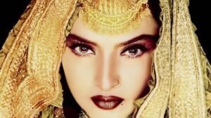 Read more about the article Bollywood veteran actress Rekha to attend Red Sea International Film Festival for restored classic ‘Umrao Jaan’ – Firstpost
