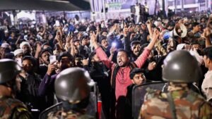 Read more about the article Protesters barged into Bangladesh’s parliament after funeral of youth leader – Firstpost