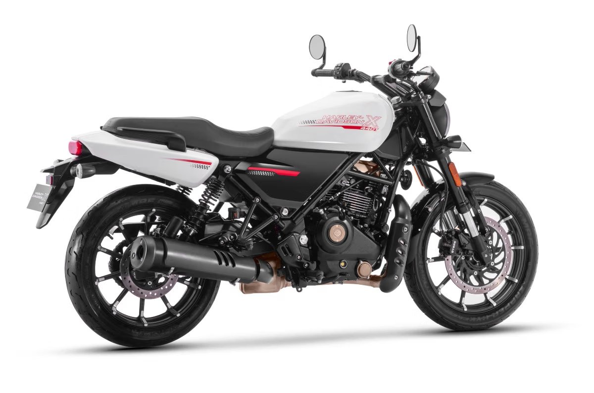 Harley Davidson X440 T white colour rear three quarter static in studio