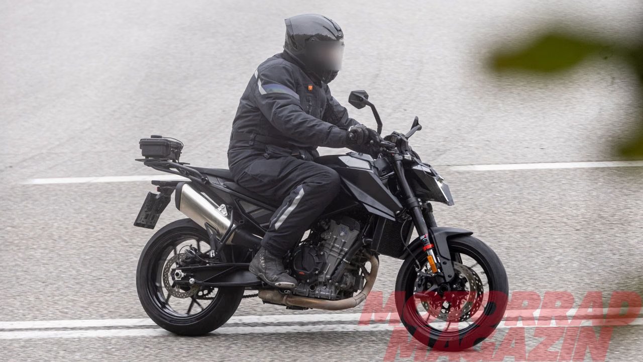 Spy shot of 790 Duke being tested