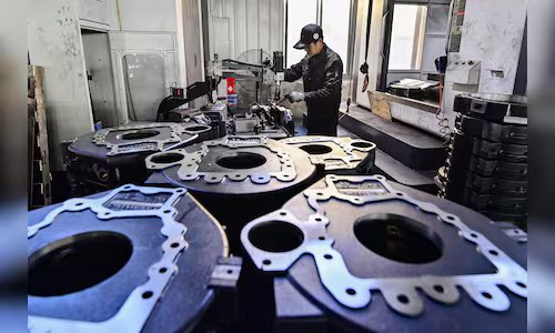 Read more about the article US tariffs drag India’s manufacturing growth to nine-month low in November