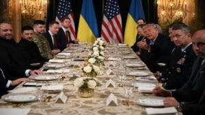 Read more about the article Trump says Ukraine peace deal ‘closer than ever’ after 2-hour-long talks with Zelenskyy in Florida – Firstpost
