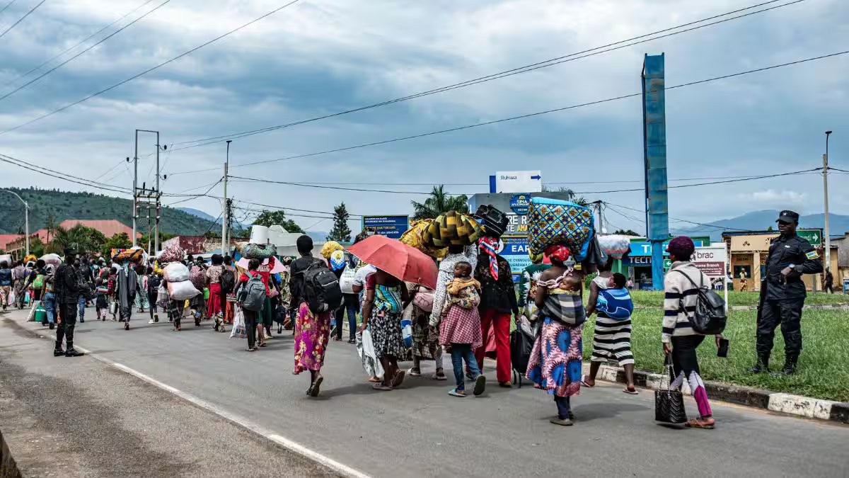 200,000 flee in Congo as Rwanda-backed rebels advance despite Trump-brokered peace deal – Firstpost