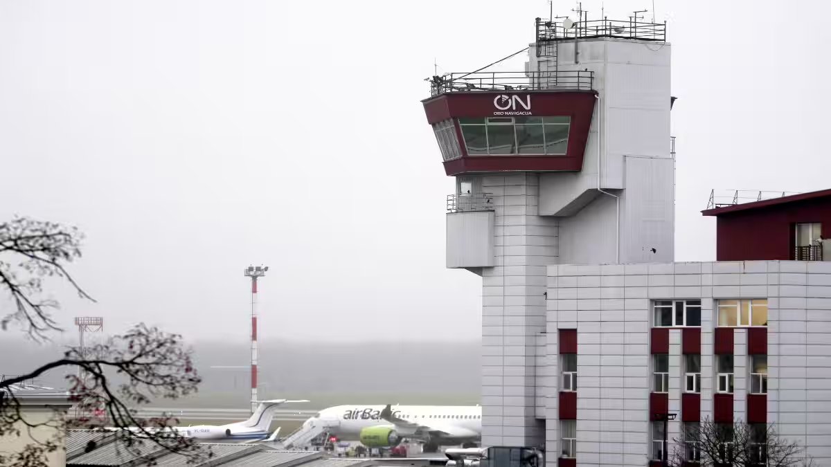 Lithuania declares state of emergency over smuggler balloons, Belarus calls concerns 'exaggerated' – Firstpost