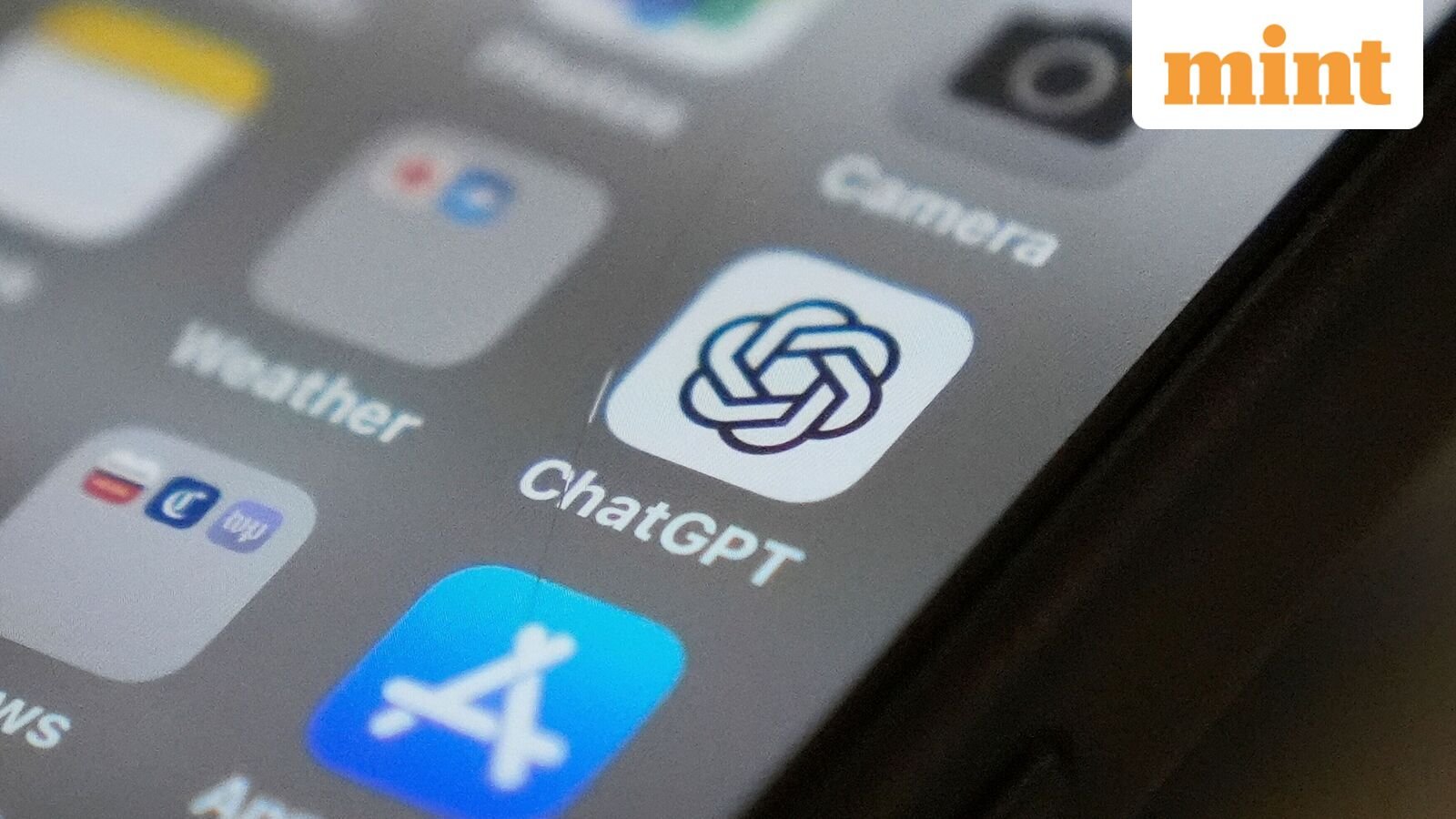 Read more about the article OpenAI’s ‘code red’ response to Gemini-3 could arrive next week: here’s what we know about GPT-5.2