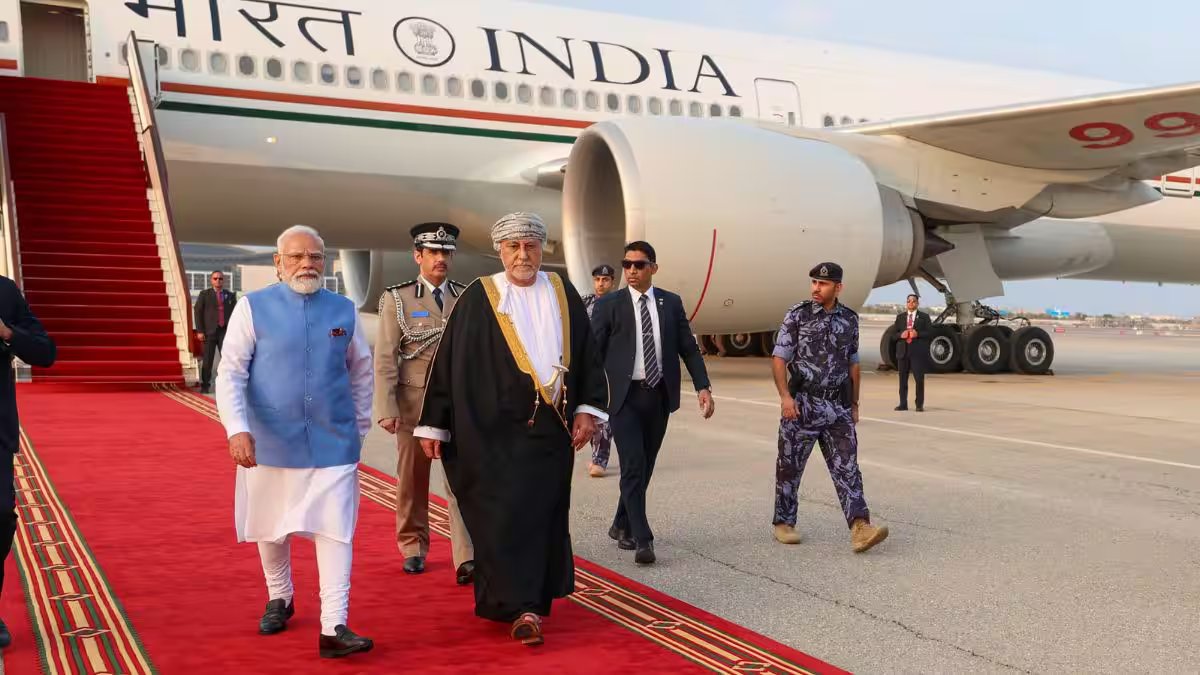 PM Modi arrives in Oman, meets Deputy PM Sayyid Shihab to strengthen bilateral ties – Firstpost