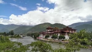 Read more about the article Pakistan congratulates Bhutan on its National Day using photo of Dzong renovated by Indian funds – Firstpost