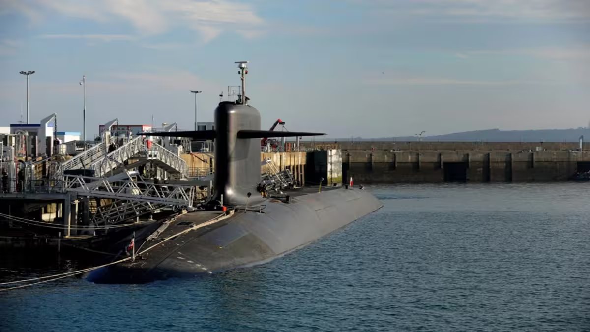 Read more about the article France opens fire on 5 drones hovering over base housing nuclear ballistic submarines: Report – Firstpost
