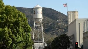 What Netflix’s acquisition of Warner Bros. for $ 72 billion means for the movies – Firstpost