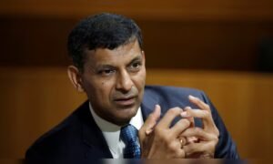 Read more about the article Former RBI Governor Rajan warns of rising private credit risks