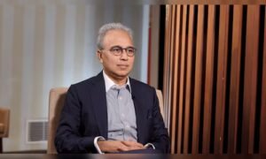 Read more about the article CII’s Rajiv Memani bats for rate cut as rupee hits ₹90; Flags volatility, capex push