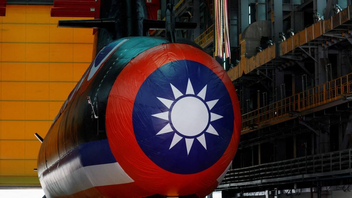 Taiwan completes underwater sea trial of homegrown submarine – Firstpost