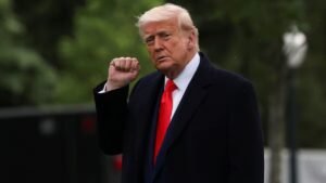 Read more about the article Trump issues another threat to Iran as anti-govt protests escalate – Firstpost