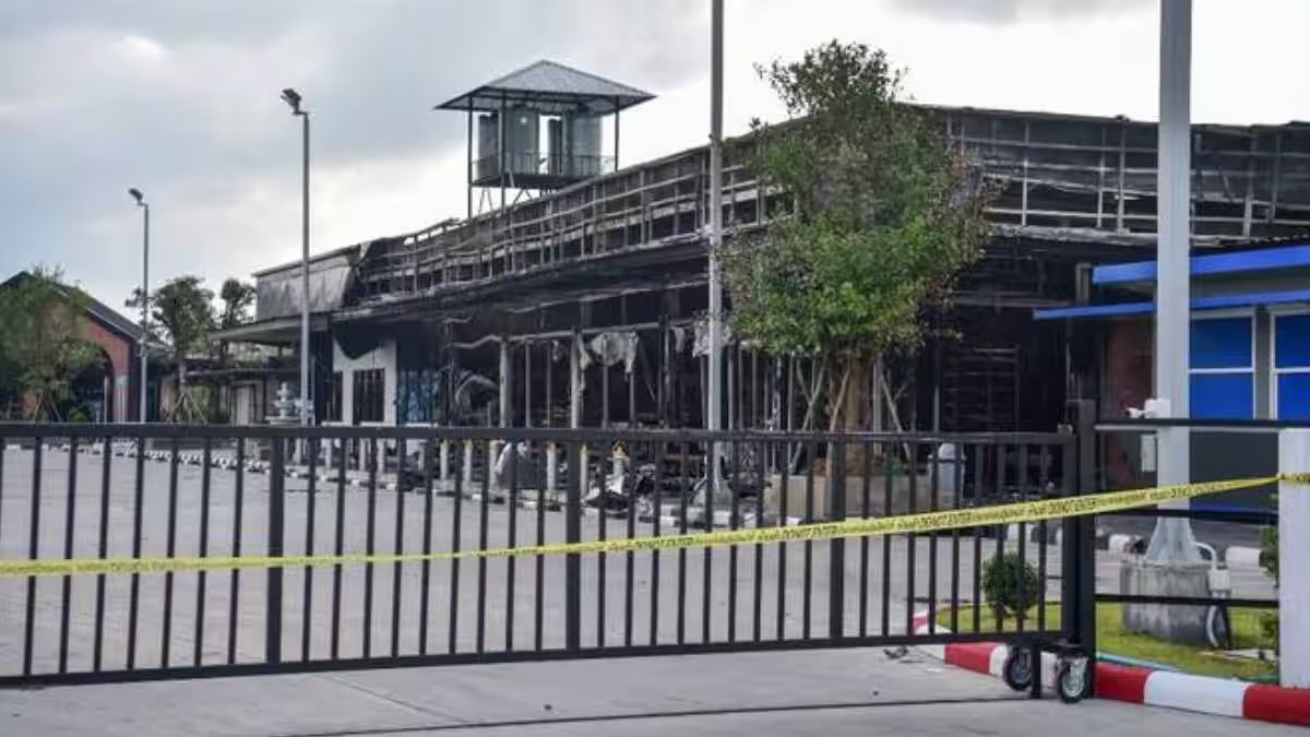 Bombs hit 11 petrol stations in Southern Thailand, Four injured – Firstpost