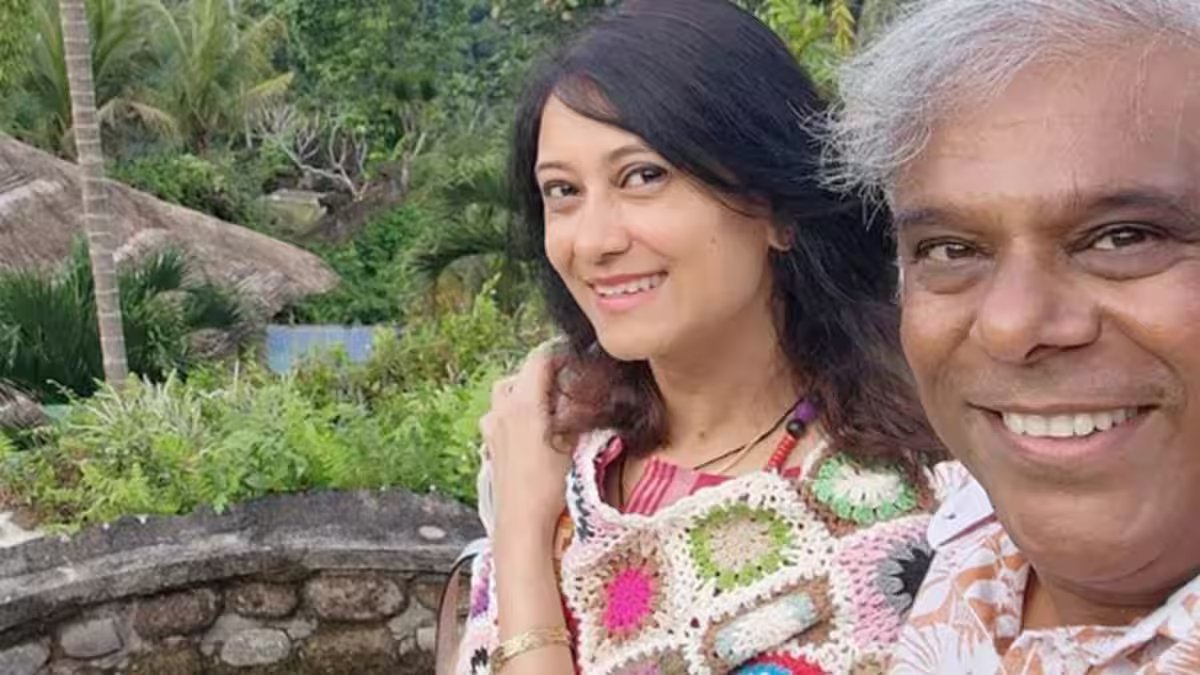 Actor Ashish Vidyarthi and his second wife Rupali Barua injured in a road accident in Guwahati – Firstpost