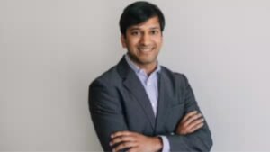 Read more about the article Indian-origin attorney Keshav Poddar sworn in as Jersey City deputy mayor, takes oath on Bhagwat Gita – Firstpost