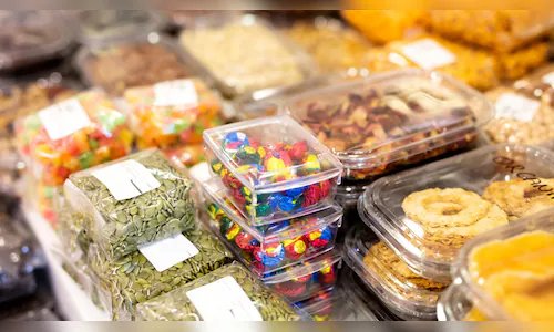 Read more about the article Ban advertising of ultra-processed foods from 6 am-11 pm: Eco Survey