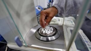 Read more about the article Paracetamol use in pregnancy not linked to autism or ADHD, study debunks Trump claims – Firstpost
