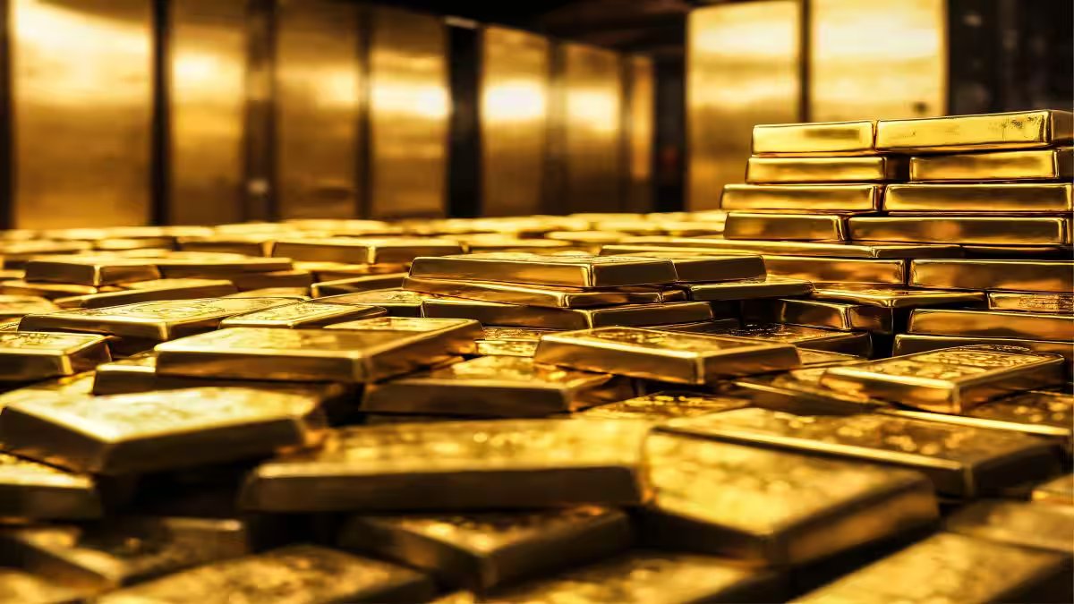 Gold hits fresh record above $5,200 as dollar weakens; Deutsche Bank eyes $6,000 – Firstpost