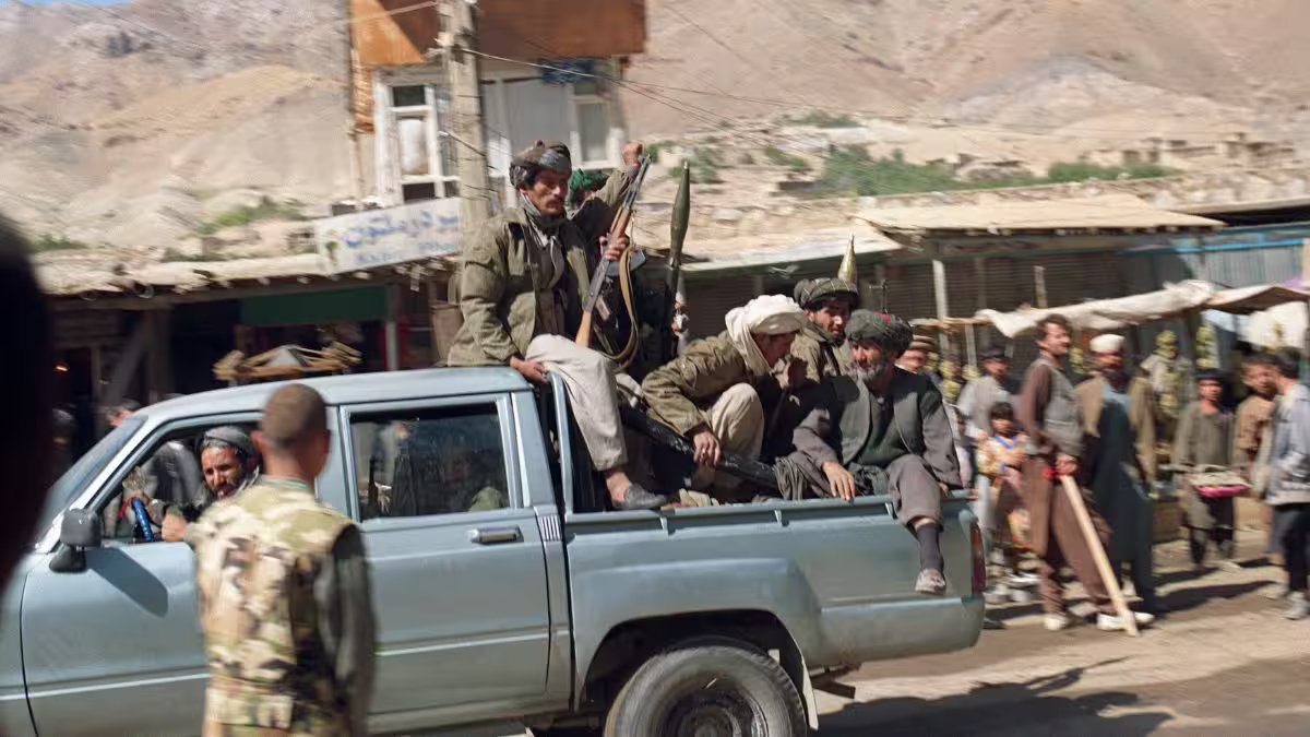 Pakistan bombards Kabul, other cities as clashes with Afghanistan intensify – Firstpost