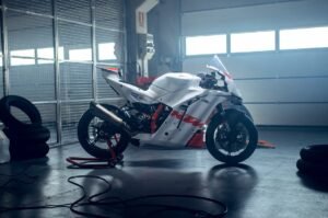 Read more about the article KTM 990 RC R Track revealed – Introduction