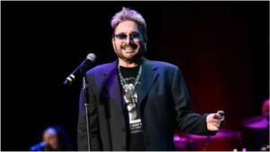 Read more about the article Chuck Negron, Lead Singer on ‘Joy to the World’ and Other Three Dog Night Hits, Dies at 83 – Firstpost