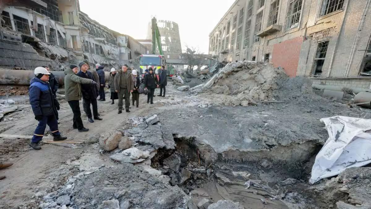 As Russia ramps up strikes on Ukraine, US-mediated peace talks to resume today in UAE – Firstpost