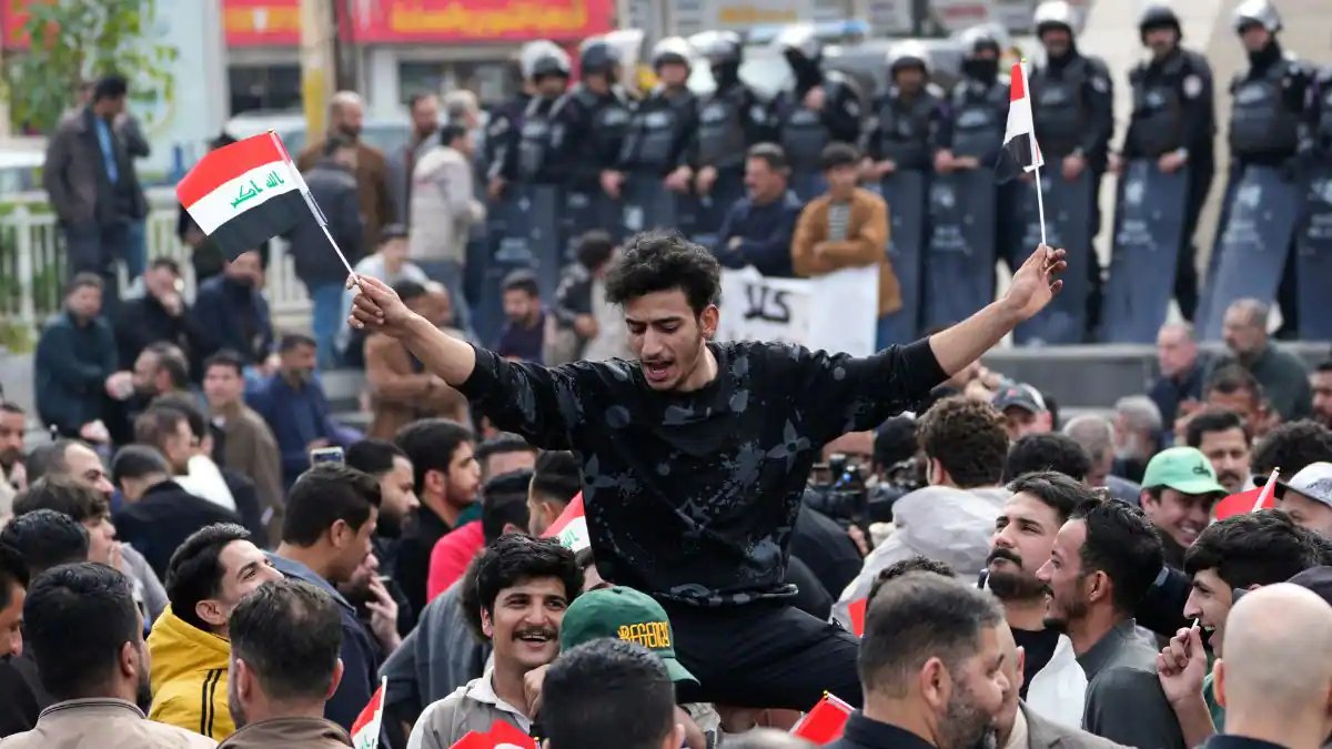 Iraqi traders take to streets over customs tariff hike, warn of rising costs and trade disruption – Firstpost