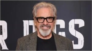 ‘Lizzie McGuire’ actor Robert Carradine dies at 71 after battle with bipolar disorder, family confirms – Firstpost