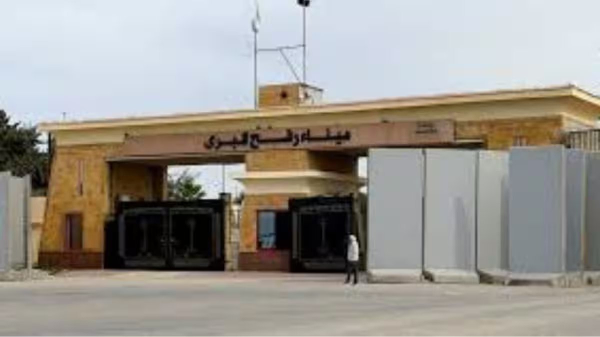 Palestinians gather at Rafah as movement resumes after troubled reopening of Gaza-Egypt crossing – Firstpost