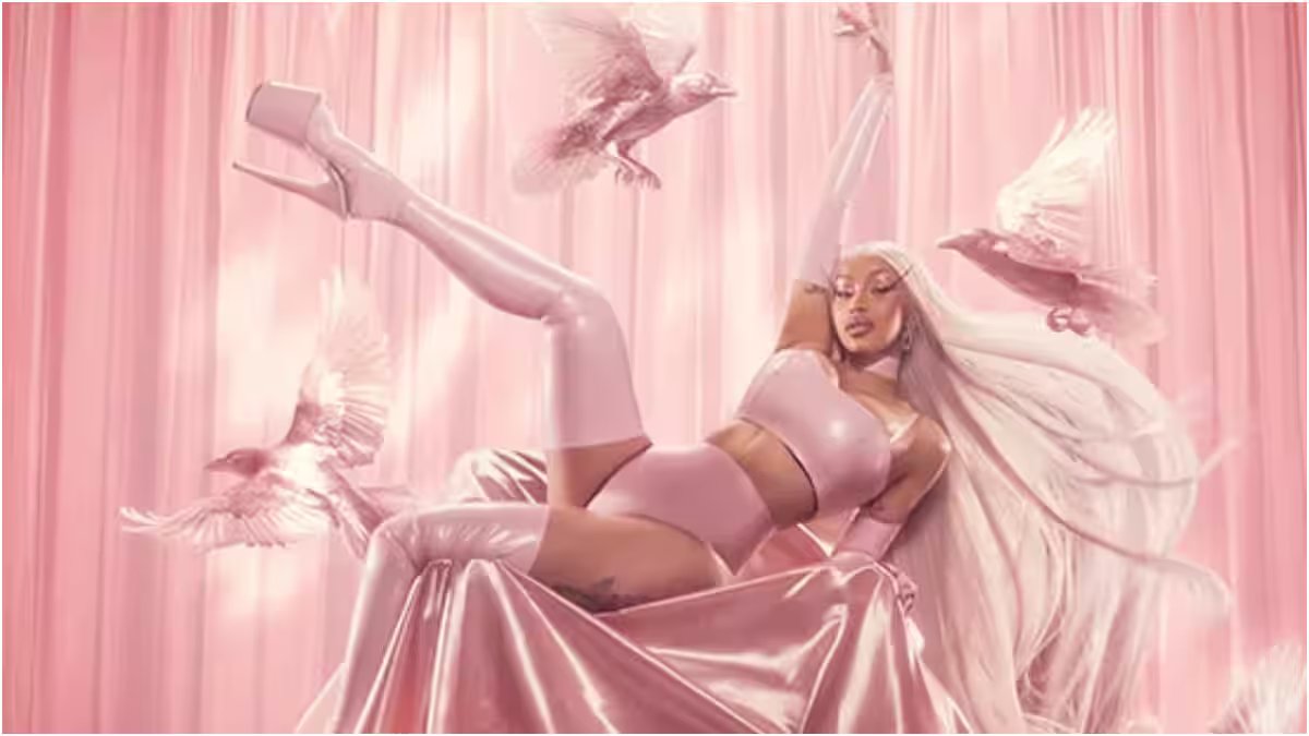 Read more about the article Cardi B falls off chair on Vegas stage during ‘Little Miss Drama’ tour, jokes ‘that was the Government’ – Firstpost