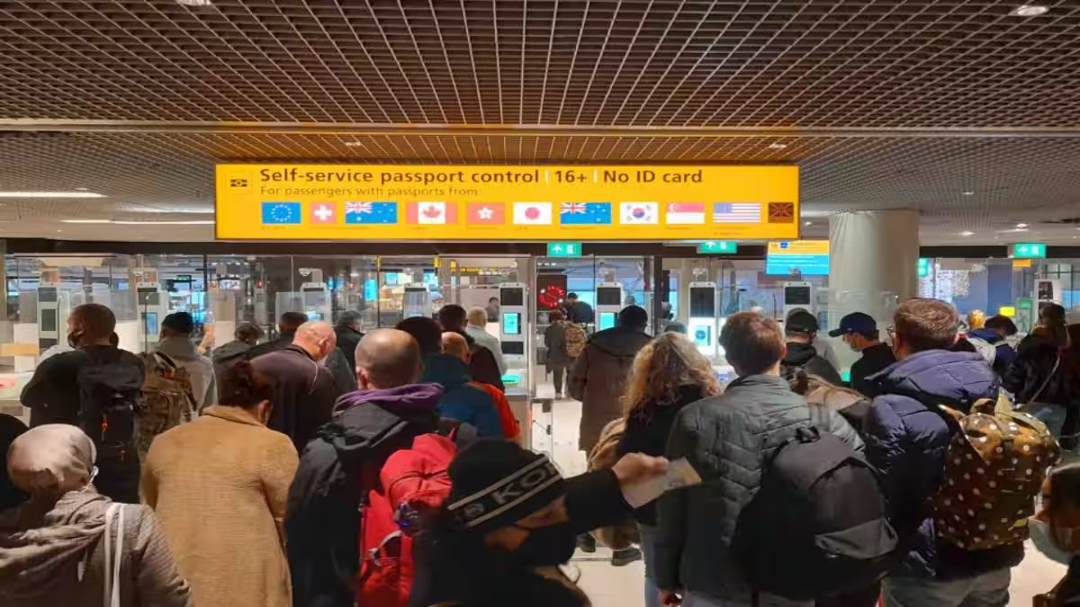 EU airports see long delays as bloc collects fingerprints, photographs of non-citizen visitors – Firstpost