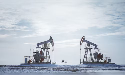 IEA says oil market risks rising amid Middle East tensions, discusses releasing emergency stocks